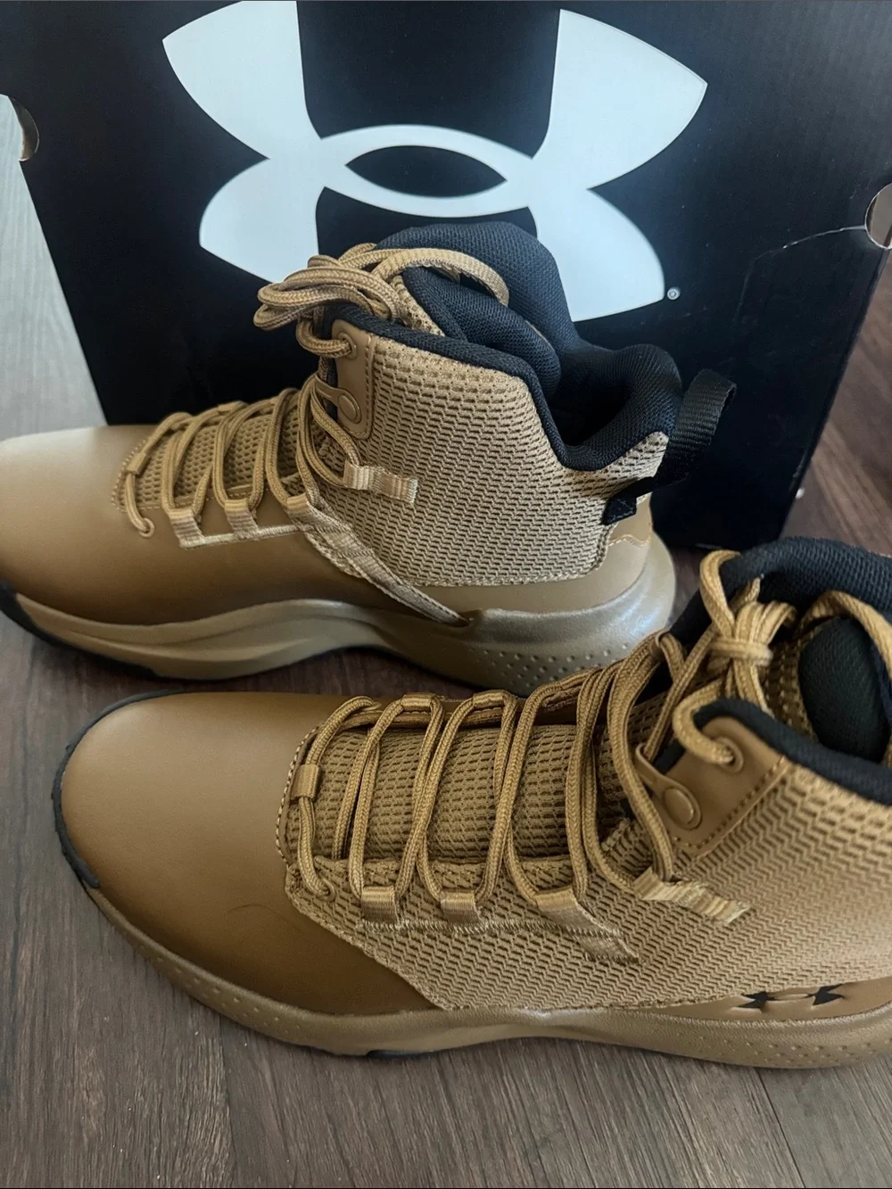 Under Armour Men's Mid-Top Tactical Boot in Tan/Brown